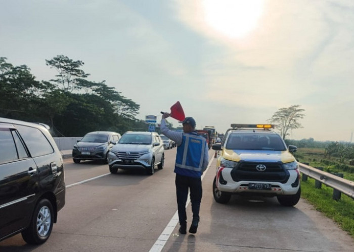 Arus Kendaraan ke Semarang Melonjak Tajam di Kalikangkung, Jasa Marga Siagakan Petugas