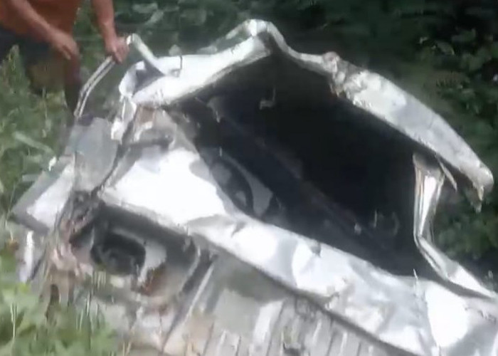 Tragis di Pekalongan, Mobil Jatuh ke Jurang 300 Meter: 1 Orang Tewas, Anak 7 Tahun Luka