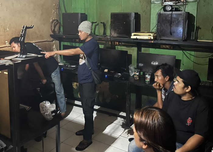 Ditressiber Polda Jateng Bongkar Dugaan Judi Online di Warnet Semarang, Tujuh Orang Diamankan