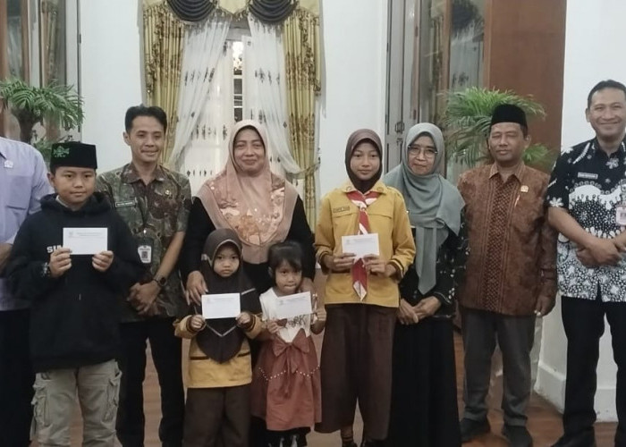 Bupati Purworejo Apresiasi Penggagas Warung Sembako Gratis untuk Anak Yatim