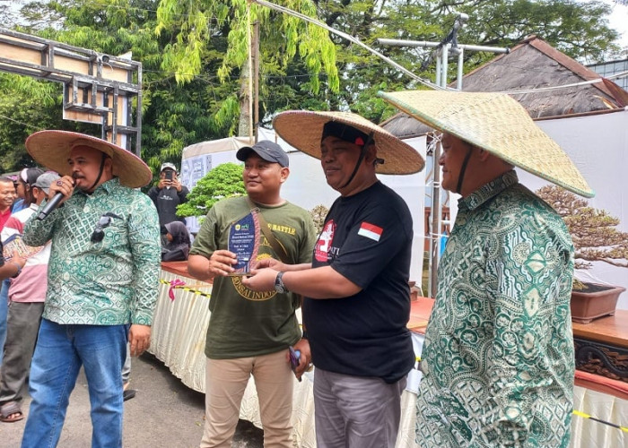Bupati Grobogan Resmi Buka Pameran dan Kontes Bonsai Nasional 2025, Juara Pertama dari Bogor