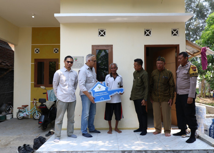 Rumah dan Sanitasi Dibedah, 3 Keluarga Nelayan Roban Timur Tak Lagi Waswas Saat Hujan
