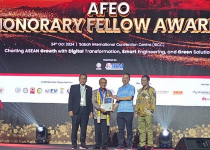 Ir. H. Soeharsojo, IPU, Terima Penghargaan Honorary Fellow dari AFEO