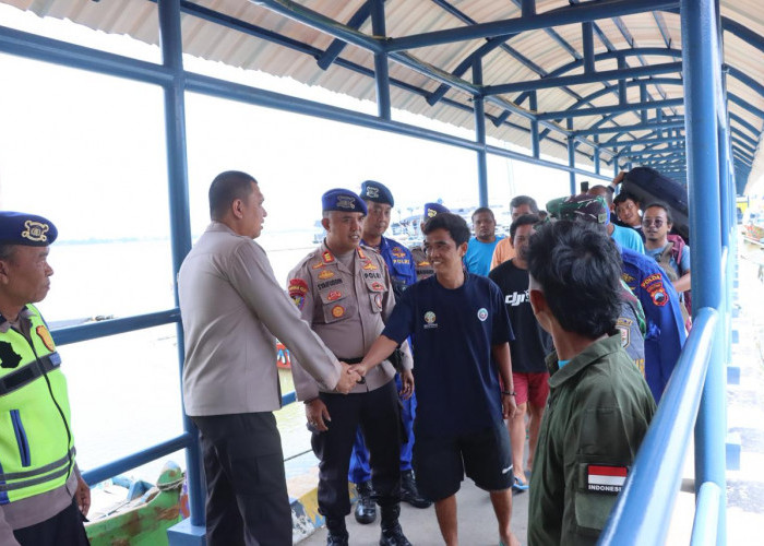 Kapal Tenggelam di Perairan Cirebon, 11 ABK dan Diselamatkan Nelayan Jepara