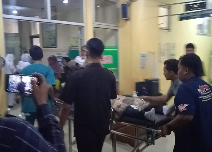 BREAKING NEWS! Dugaan Keracunan Menu MBG, Puluhan Siswa dan Warga Dirujuk ke RSUD Limpung dan Batang