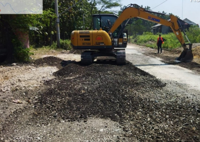 Jalan Margasari-Pagerbarang Kabupaten Tegal Diperbaiki