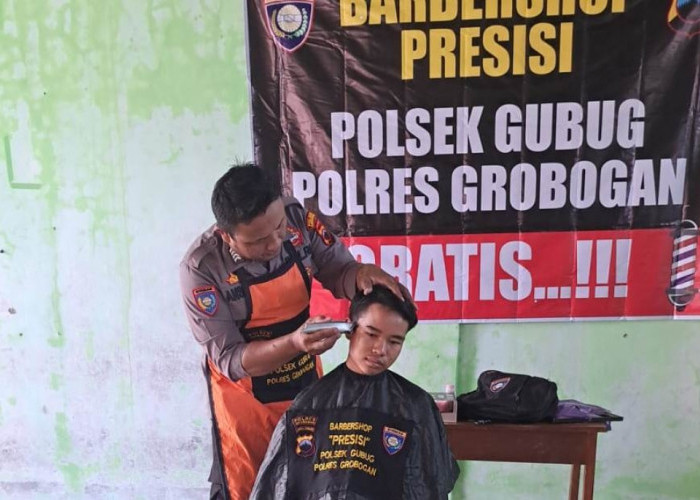 Barbershop Presisi Polsek Gubug, Layanan Potong Rambut Gratis bagi Pelajar