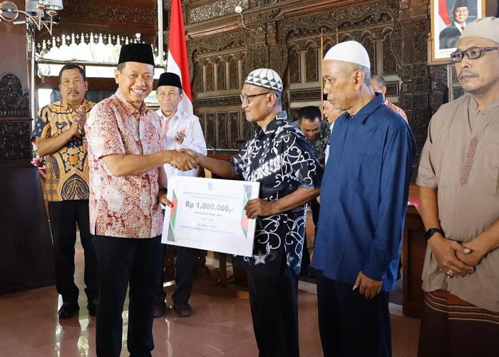Rp5,38 Miliar Digelontorkan! Pemkab Kudus Beri Tunjangan Tokoh Agama dan Bantuan Listrik Ribuan Rumah Ibadah