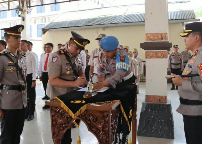 Kapolres Demak Beri Peringatan Tegas saat Sertijab, Kasat Lantas dan Kapolsek Mranggen Berganti