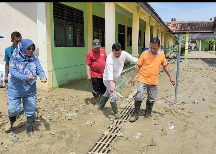 Banjir Lumpuhkan SMPN 2 Suradadi Tegal, DPRD Sarankan Relokasi 