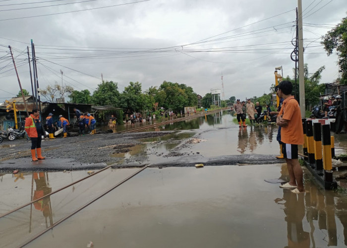 8 Perjalanan Kereta Api di Daop 4 Dibatalkan Imbas Banjir Pekalongan, Ini Daftarnya