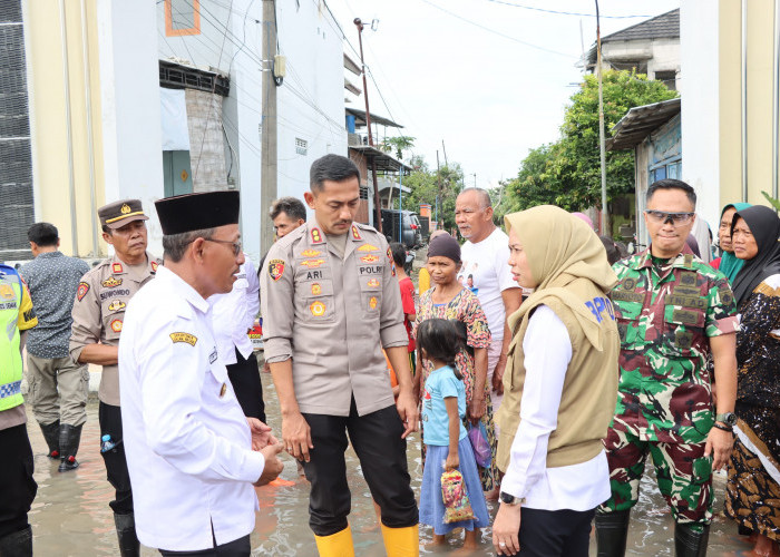 Kapolres, Dandim dan Bupati Demak Tinjau Pemukiman Warga dan Tanggul Sungai Tuntang yang Jebol  