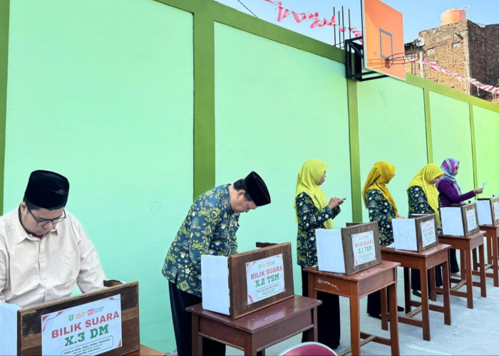 KPU Kudus Cetak Sejarah, Pilketos Serentak Pertama di Jateng Libatkan 91 SMA Sederajat 
