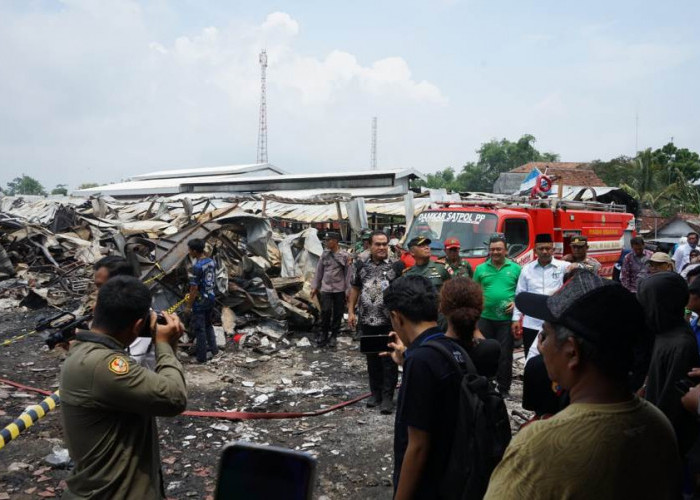 Pendapatan Sektor Retribusi Pasar Daerah Melorot karena Pasar Ngawen Blora Terbakar