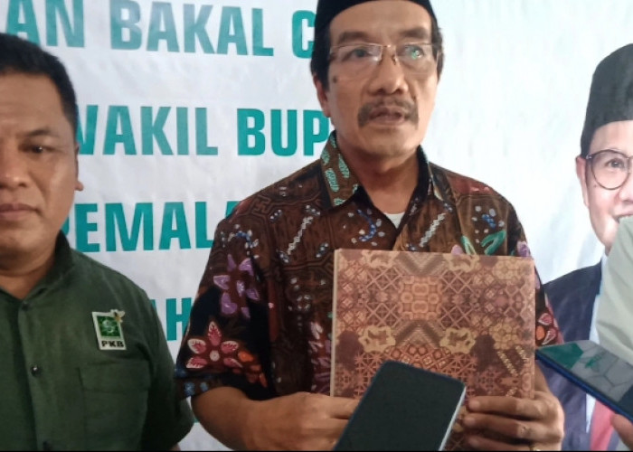 Mantan Ketua PCNU Kabupaten Pemalang Ambil Formulir Pendaftaran Bacawabup 