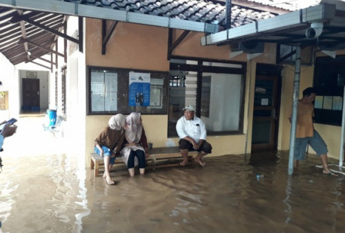 Terendam Banjir, Balai Desa Golantepus Kudus Hentikan Aktivitas Pelayanan 
