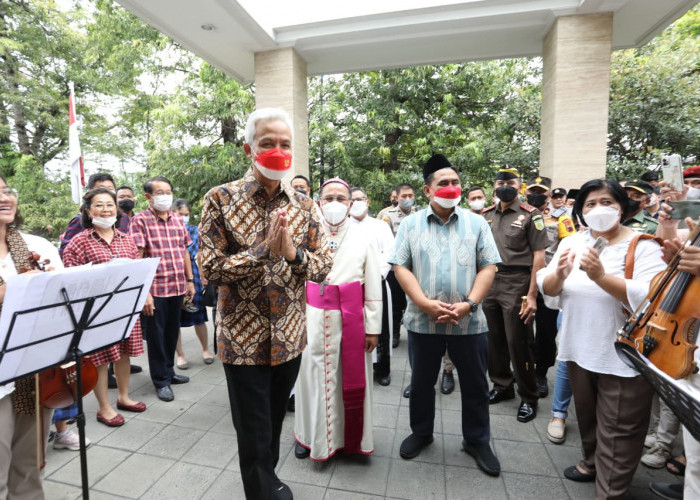 Pantau Perayaan Natal, Taj Yasin : Jadikan Momen Merawat Kerukunan