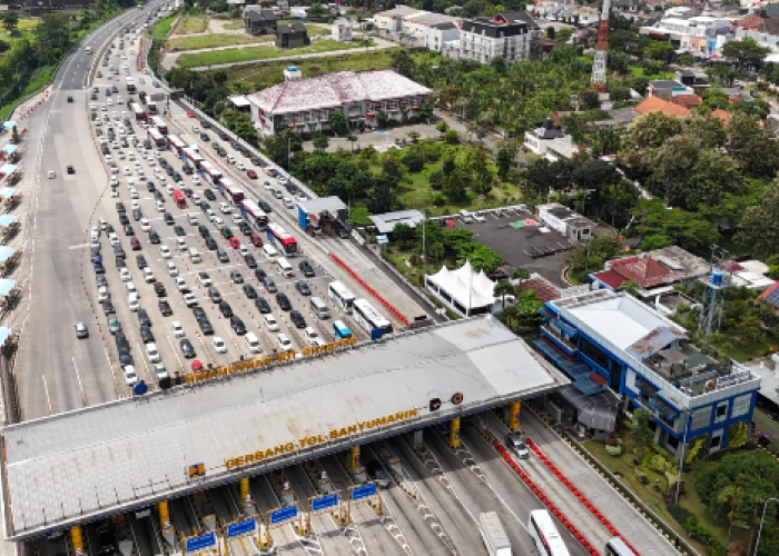 Terjadi Kenaikan, 16,5% Volume Kendaraan Melintasi Gerbang Tol Banyumanik di Libur Idul Adha 1447 H