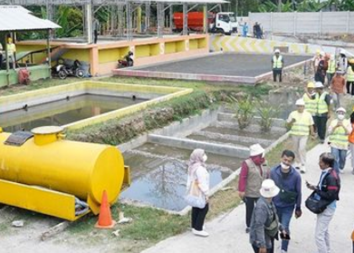 Sambut Hari Habitat Sedunia, USAID IUWASH Tangguh Berkunjung ke Instalasi Pengelolaan Lumpur Tinja Salatiga