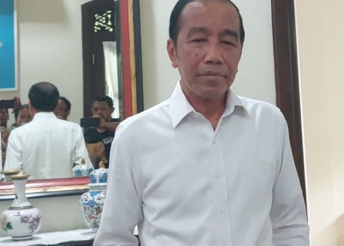 Jokowi Akui Dapat Dukungan Maju Caketum PSI, tapi Belum Cukup