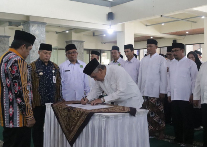 Bupati Wonosobo Lantik Pengurus Takmir Masjid Agung Jami' Masa Khidmat 2024-2028