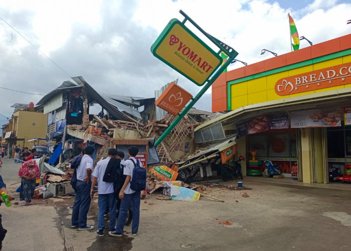 Gempa Cianjur Berkekuatan 5,6 Magnitudo Telan Korban Jiwa dan Material, BMKG: Dipicu Sesar Semandiri  