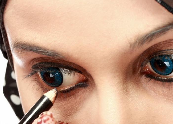 Mata Menawan: Tips dan Trik untuk Memperindah Mata dengan Makeup