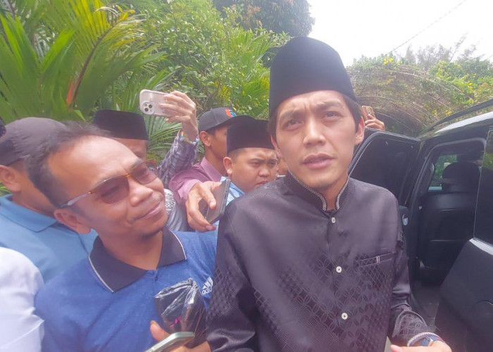 Gus Iqdam Temui Jokowi di Solo, Serukan Persatuan di Momen Idulfitri