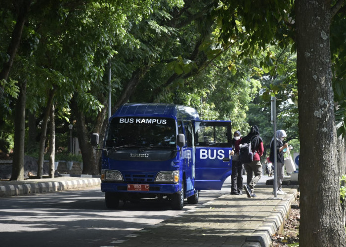 Tak Perlu Jalan Kaki, Ada Fasilitas Bus untuk Mahasiswa Undip