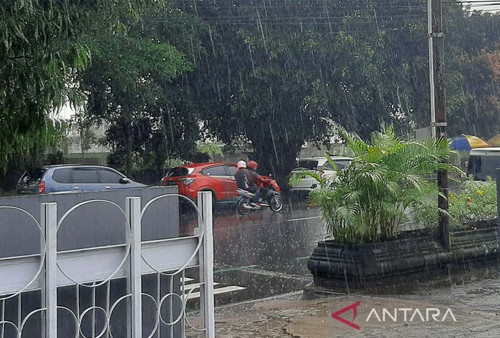 Waspada, Hujan Disertai Petir Diperkirakan Terjadi di 10 Wilayah di Jawa Tengah Hari Ini 