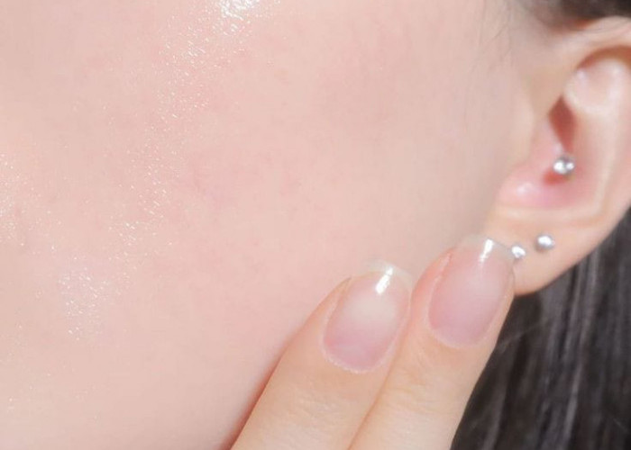 Efektif Samarkan Kerutan, Berikut 6 Rekomendasi Skincare Berbahan Air Mawar yang Wajib Anda Coba