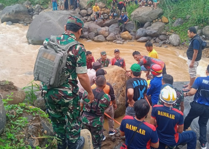 Pencari Rumput di Batang Meninggal Tertimpa Batu Besar Tepi Sungai 