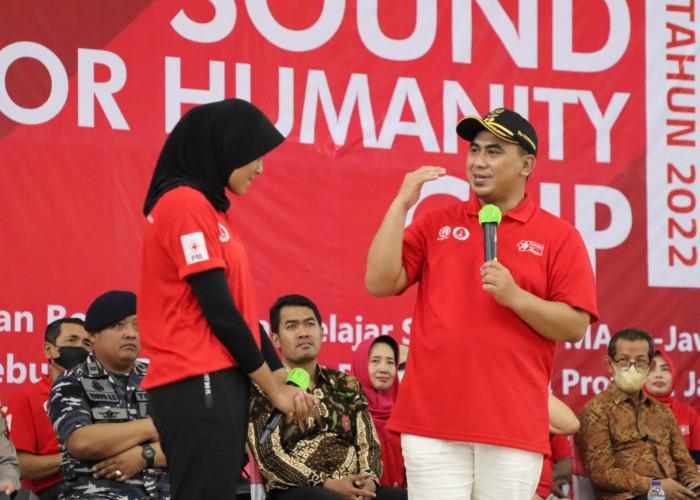 Serahkan Piala Sound for Humanity Cup 2022, Taj Yasin Minta Atlet Pelajar Kampanyekan Pola Hidup Sehat