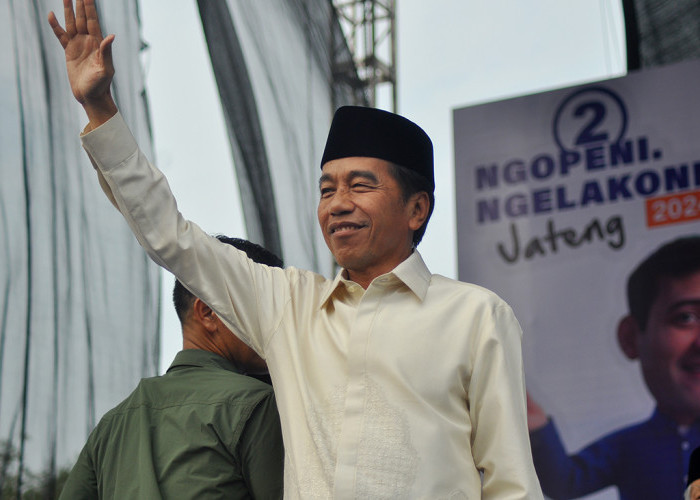 Jelang Masa Tenang, Jokowi Hadiri Doa Akbar Paslon Lutfhi-Gus Yasin di Lapangan Pancasila Semarang