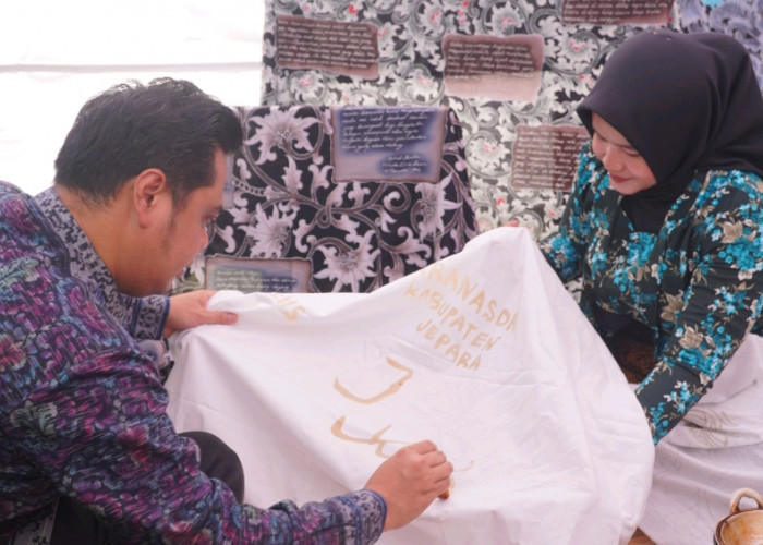 Mengintip Koleksi Produk Unggulan UMKM Jepara di Gerai Dekranasda