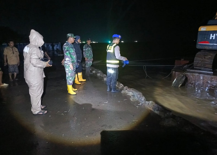Seorang Warga Batang Hilang Tercebur di  Sungai Sambong, 50 Personel Dikerahkan