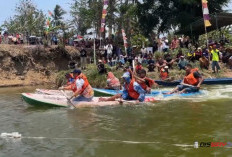 Seru! Nelayan Purworejo Adu Cepat di Sungai Jali, Juara Pertama Bawa Pulang Sepeda Motor