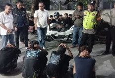Belasan Pelajar Kebal Sabetan Sajam Dikeler Polisi di Kudus usai Tantang Warga Pake Celurit