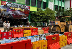 Ratusan Liter Miras Ilegal Dimusnahkan di Demak, Peredarannya Menyasar Warung hingga Karaoke