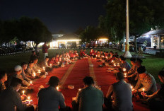 Kartu Pers Dikumpulkan, Lilin Dinyalakan, Wartawan Kendal Doakan 5 Jurnalis Hilang di Anak Krakatau