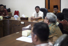 Rapat Pemilihan Ketua Pansus Minol DPRD Kota Tegal Deadlock