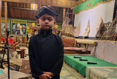 Dalang Cilik Javas Inderatma Wiguna Asal Purworejo, Usia 7 Tahun Sudah Tampil Enam Kali Pentaskan Wayang