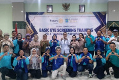 Mata Anak Terancam Paparan HP, Guru dan Nakes di Pati Turun Tangan Cegah Gangguan Penglihatan