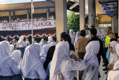 Ratusan Pelajar SMK Negeri 1 Salatiga Demo Kepala Sekolah, Tuntut Pembangunan Ruang Ekspresi