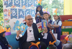 Bupati Batang jadi Pendongeng di TK Pembina, Challenge Anak Baca 52 Buku