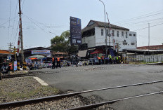 Ribuan Jamaah Hadiri Maulid di Pekalongan, KAI Perketat Pengawasan Jalur Rel dan Perlintasan