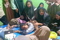 ISAK TANGIS PECAH! Istri Histeris Saat Jenazah Suami Korban KM Virgo Tiba di Jepara