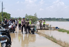 Tanggul Sungai Tuntang Demak Jebol, Ratusan Warga Dievakuasi Polisi dan Relawan 