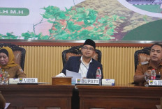 Bupati Batang Salurkan Bankeu Rp15,8 Miliar untuk Desa, Warning Ini