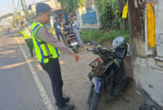 Diduga Mengantuk, Pengendara Vario Tewas Hantam Truk Parkir di Pantura Batang